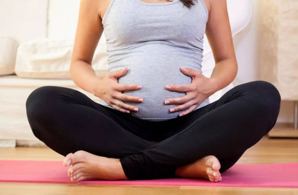 Prenatal yoga classes